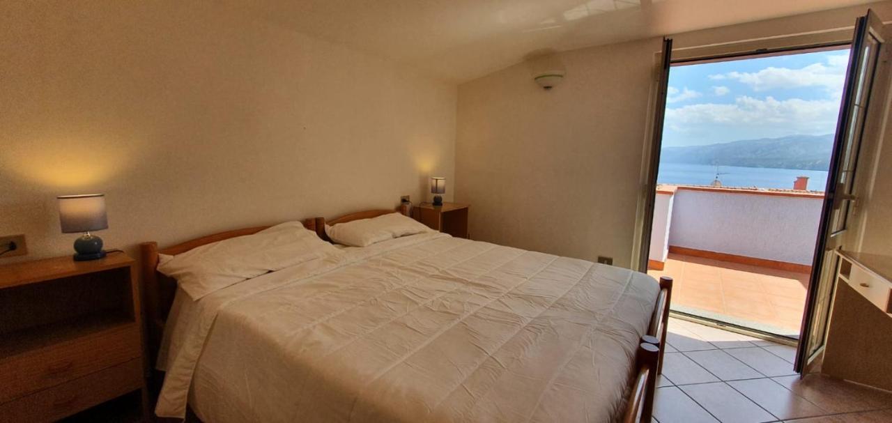 Appartamento Terrazza Vista Mare Cala Gonone Exteriör bild